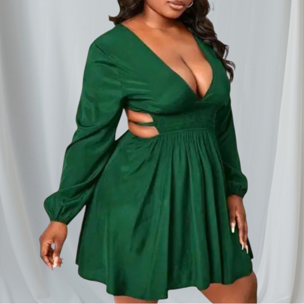 Plus Size Plunge V-Neck Dreas